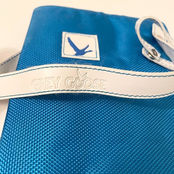 Grey Goose Vodka Thermal Gift Bottle Bag - Picture 14 of 15